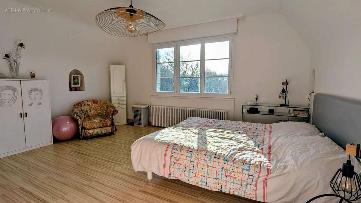 Maison à PLONEVEZ-PORZAY