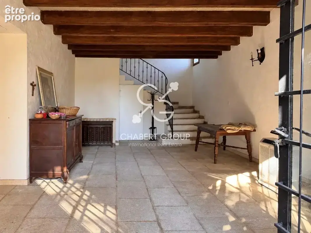 Sénas – mas provençal – 6 pièces – 164 m² habitables – terrain 2,3 ha – 218 m² avec annexes - photo 5