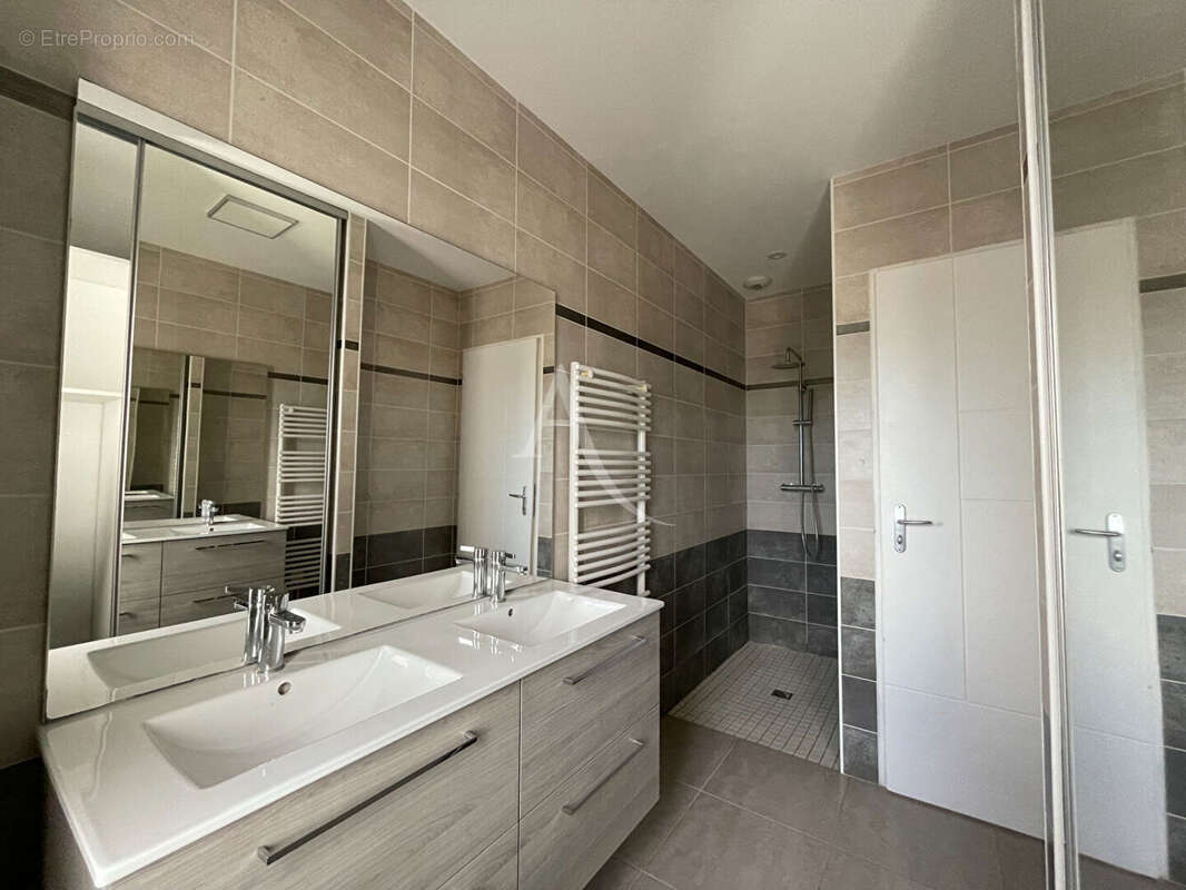 Maison à LE BERNARD