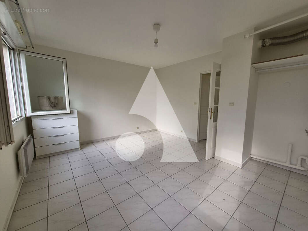 Appartement à ROISSY-EN-FRANCE