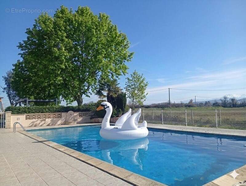 Maison à LA TOUR-DU-CRIEU