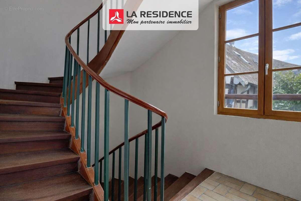 Appartement 220 m² à Pont-De-L'arche  - photo 3