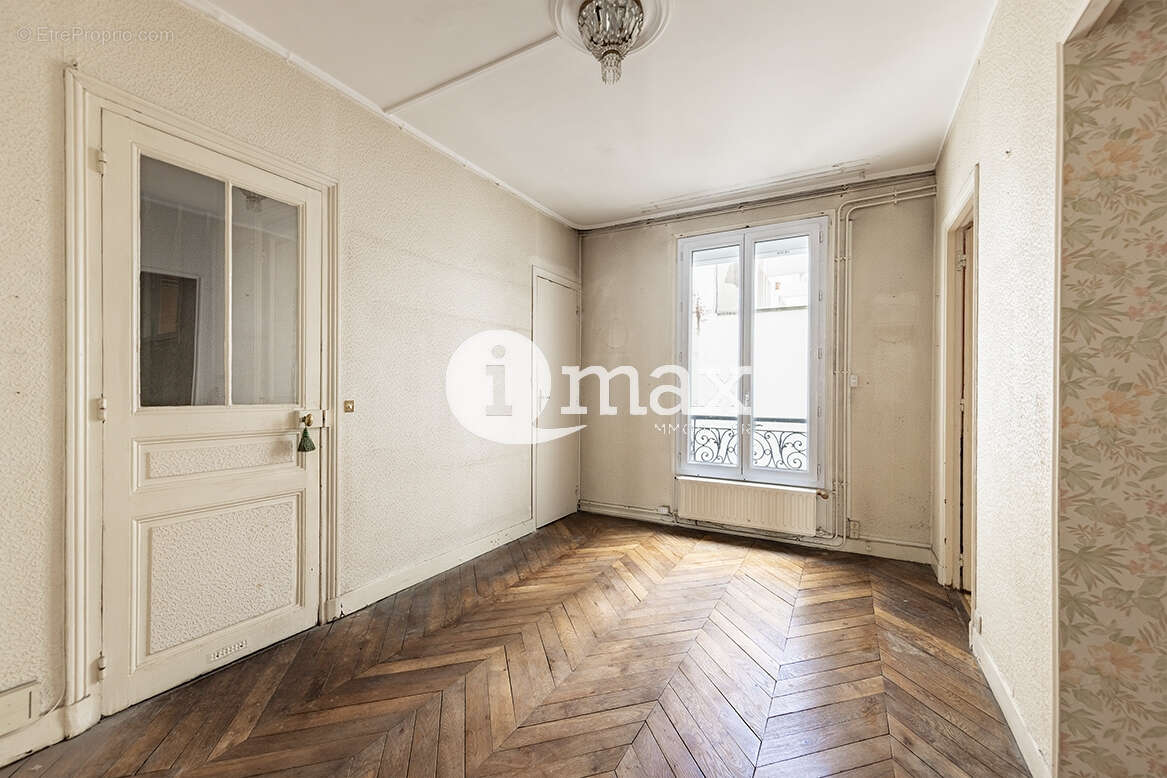 Appartement à LEVALLOIS-PERRET
