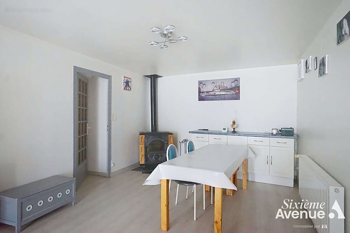 Appartement à ECHALAS