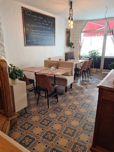 Vichy, immeuble - photo 12