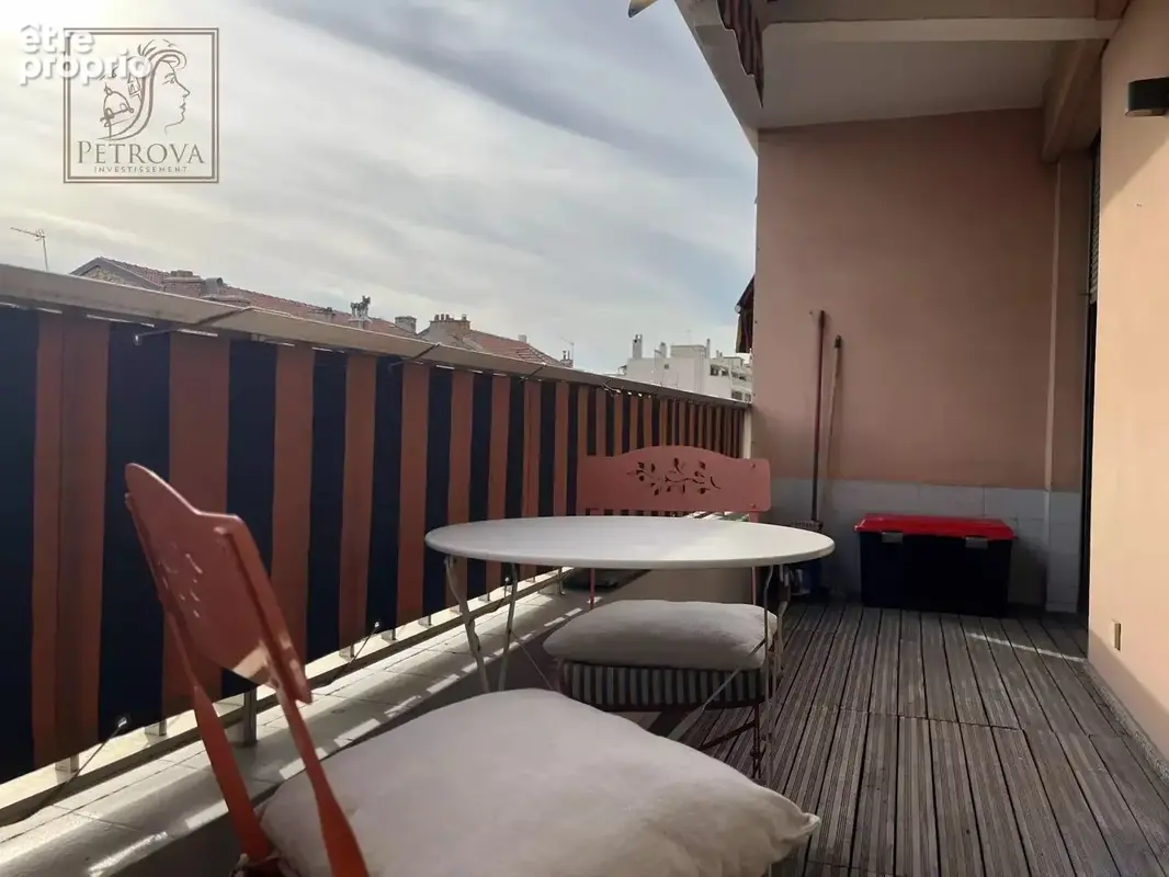 Riquier grand studio 32,7 m²  terrasse sud - photo 7