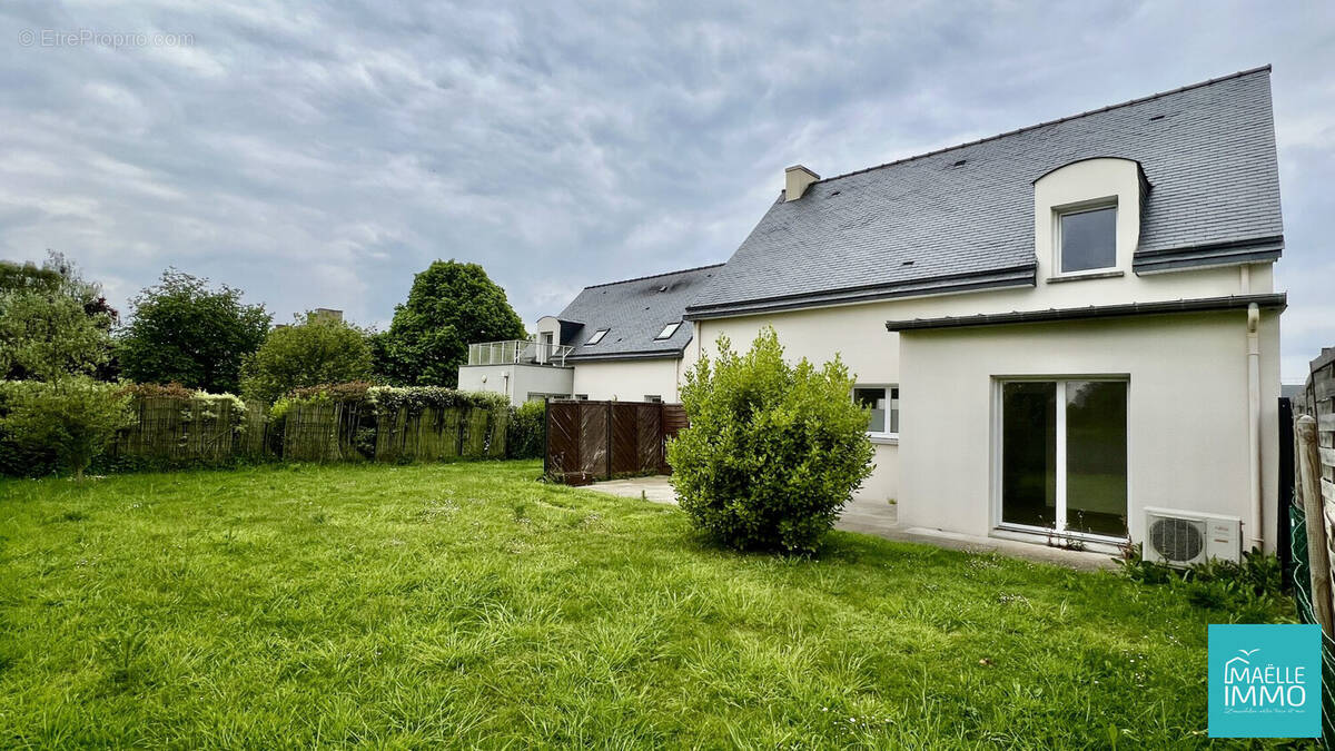 Maison à PLESSIX-BALISSON