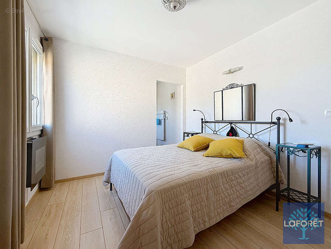 Maison d'architecte avec piscine à 350 m de la mer , Corniche de Solviou. - photo 8