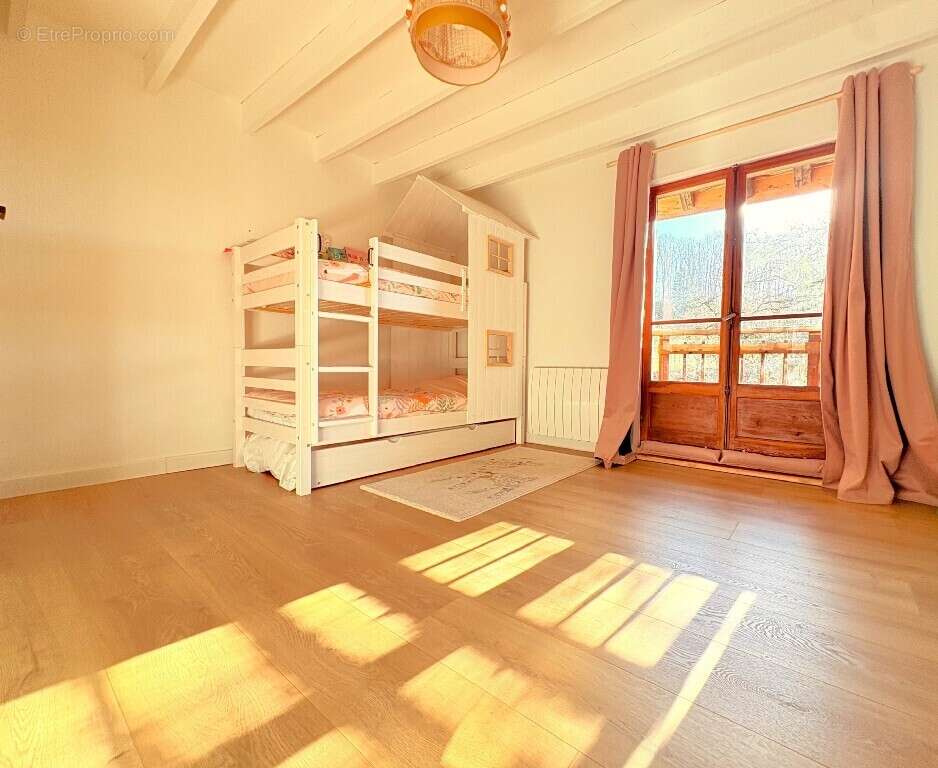 Maison à THORENS-GLIERES