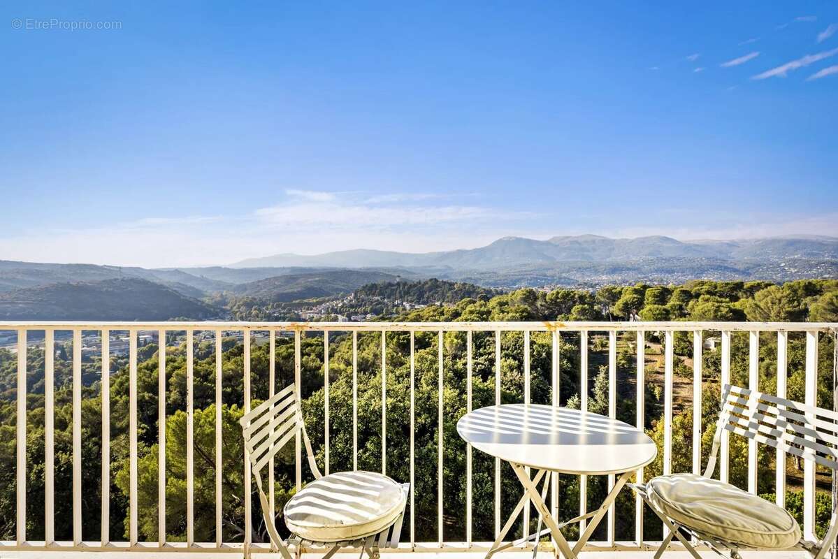 Appartement à CAGNES-SUR-MER