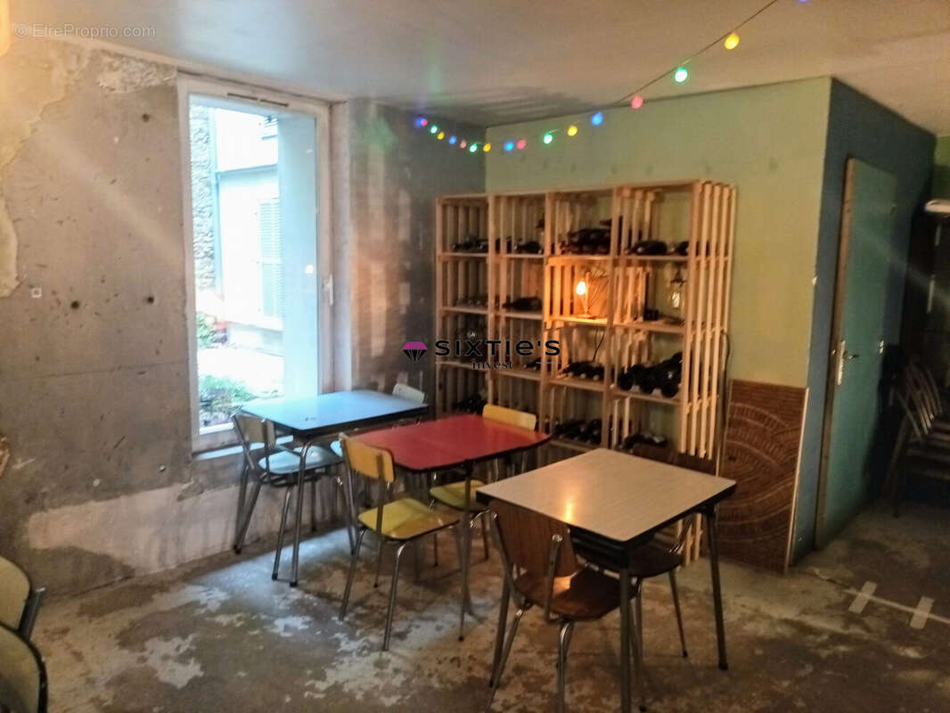 Commerce 68 m² à Paris-20e  - photo 3