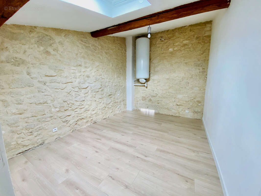 Appartement à SAINT-JEAN-DE-VEDAS