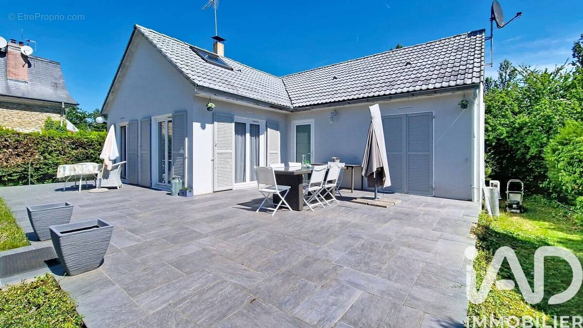 Photo 1 - Maison à SAINT-FARGEAU-PONTHIERRY