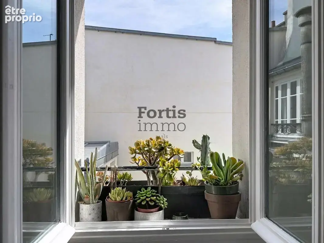 Paris 2 - charmante studette - dernier etage - calme absolu - photo 19