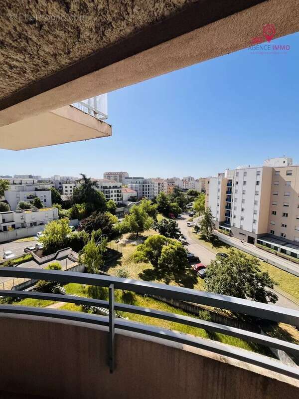 Appartement à LYON-8E