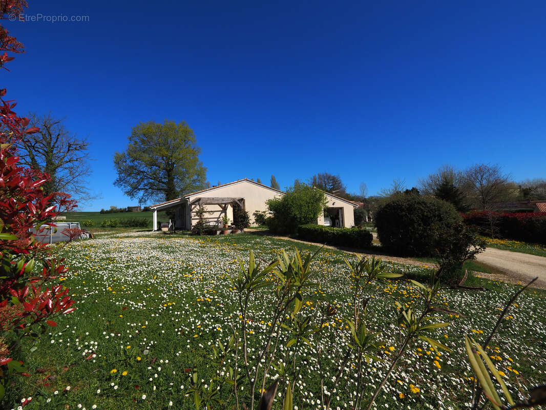 Maison à MIRAMONT-DE-GUYENNE