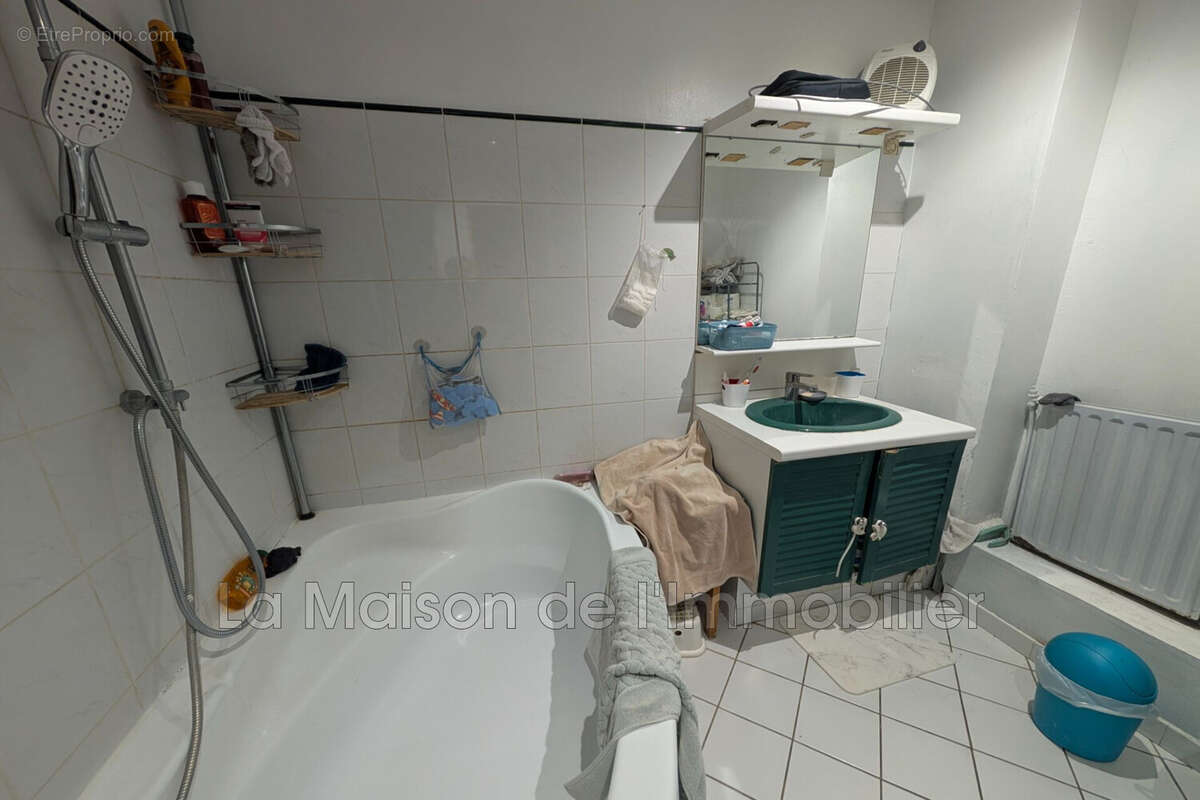 Maison à CRIQUEBEUF-SUR-SEINE