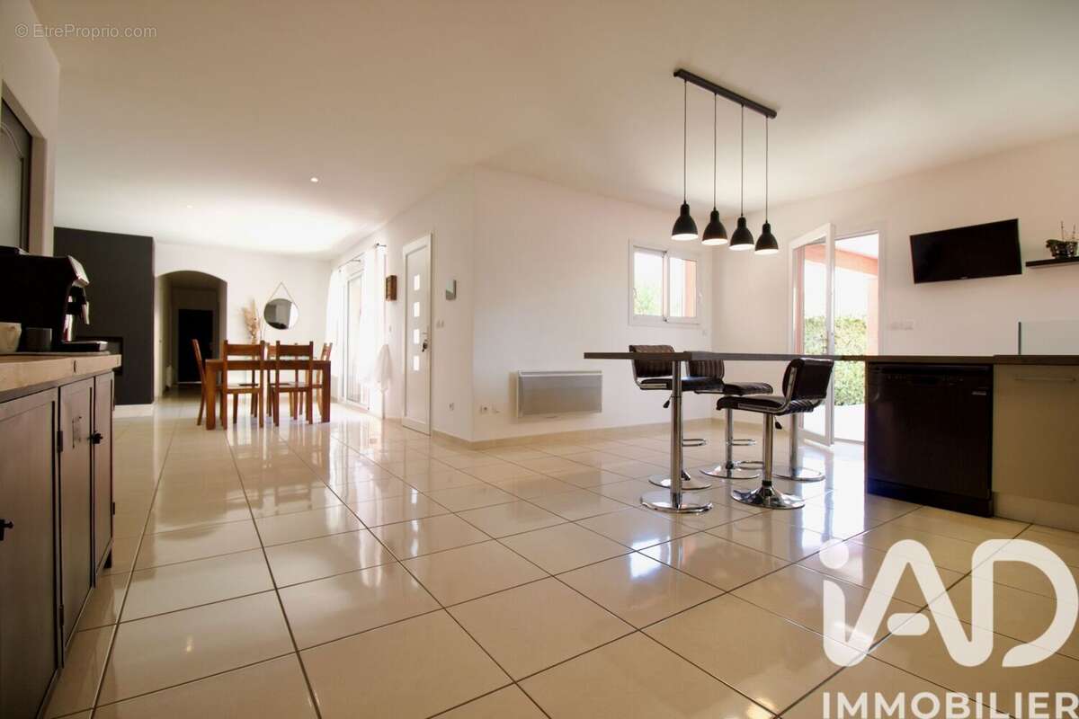 Photo 5 - Maison à PAULHAN