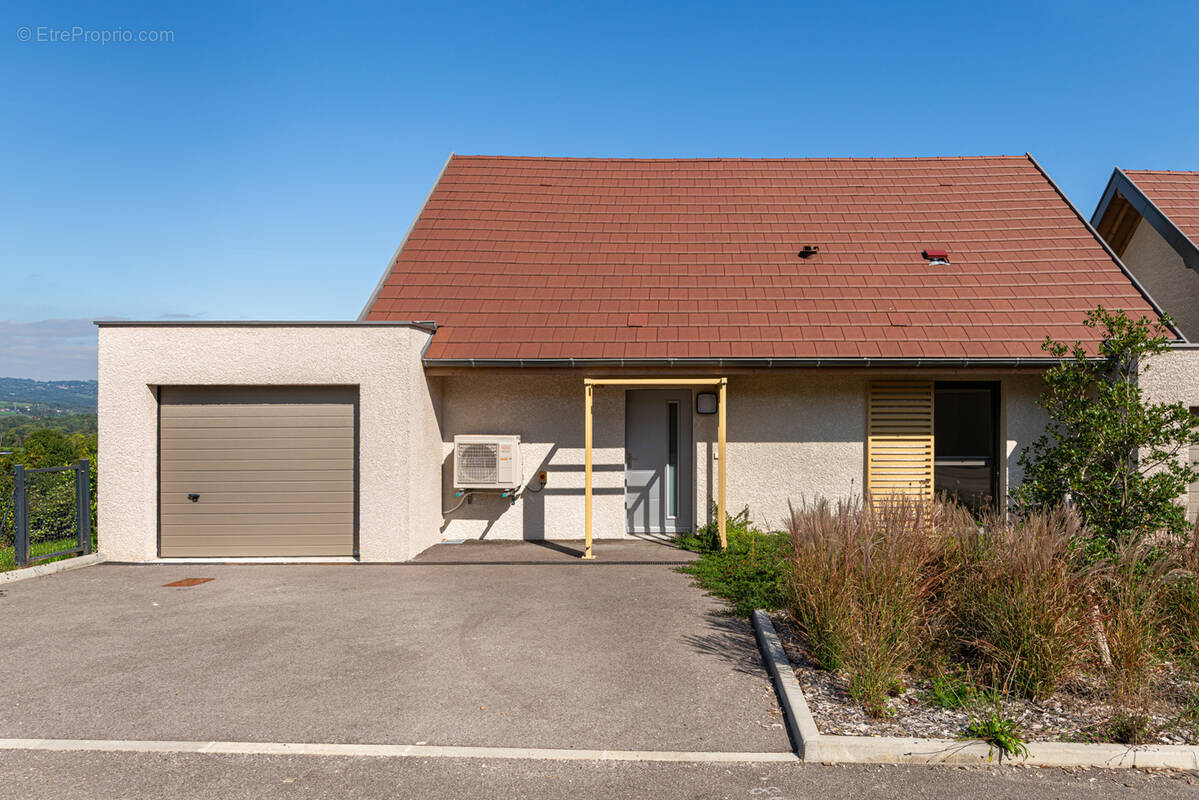 Maison à LA BALME-DE-SILLINGY