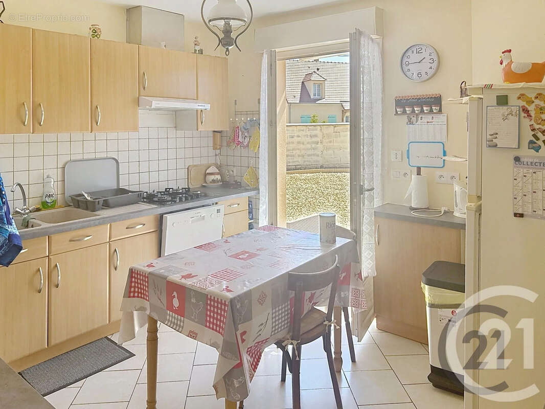 Maison 119 m² à Appoigny  - photo 4