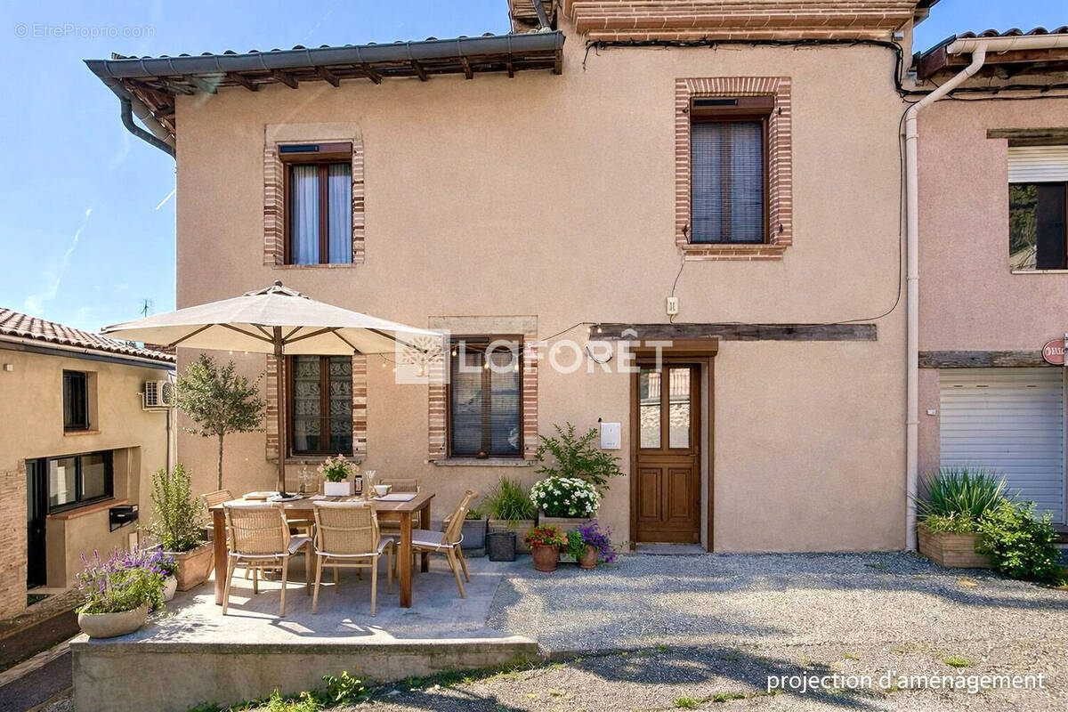Maison à MONCLAR-DE-QUERCY