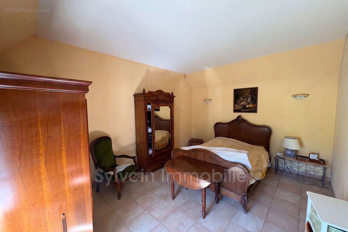 Maison 130 m² à Puiseux-En-Bray  - photo 6