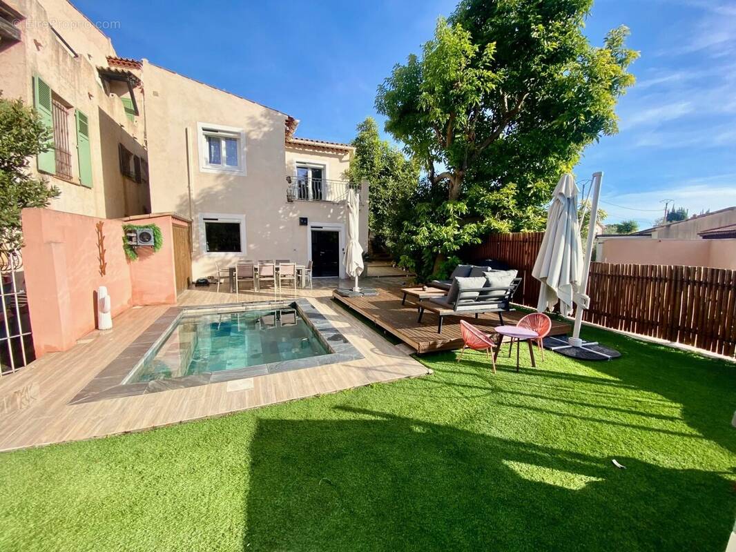 Appartement à SAINT-LAURENT-DU-VAR