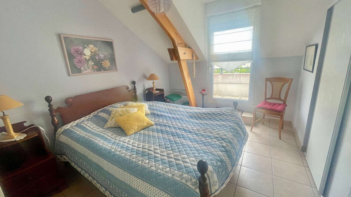 Appartement à SAINT-CYR-SUR-LOIRE