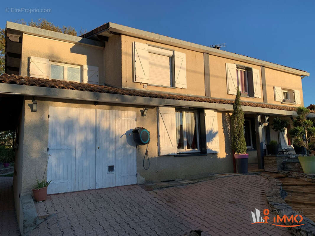 Maison à VILLEMOIRIEU