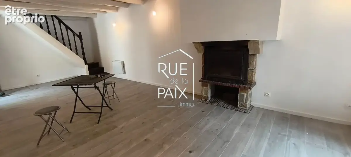 Maison de bourg rénovée - photo 2