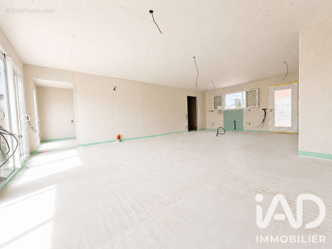 Maison 115 m² à Saint-Germain-Du-Puch  - photo 9