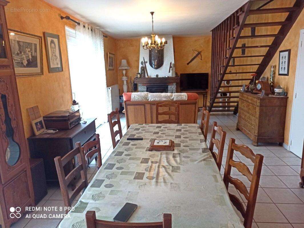 Maison à LURIECQ
