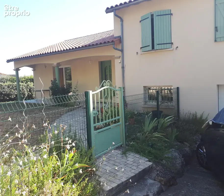 Maison 4 pièces 158 m² à vendre à Dange-Saint-Romain (86220) - photo 3