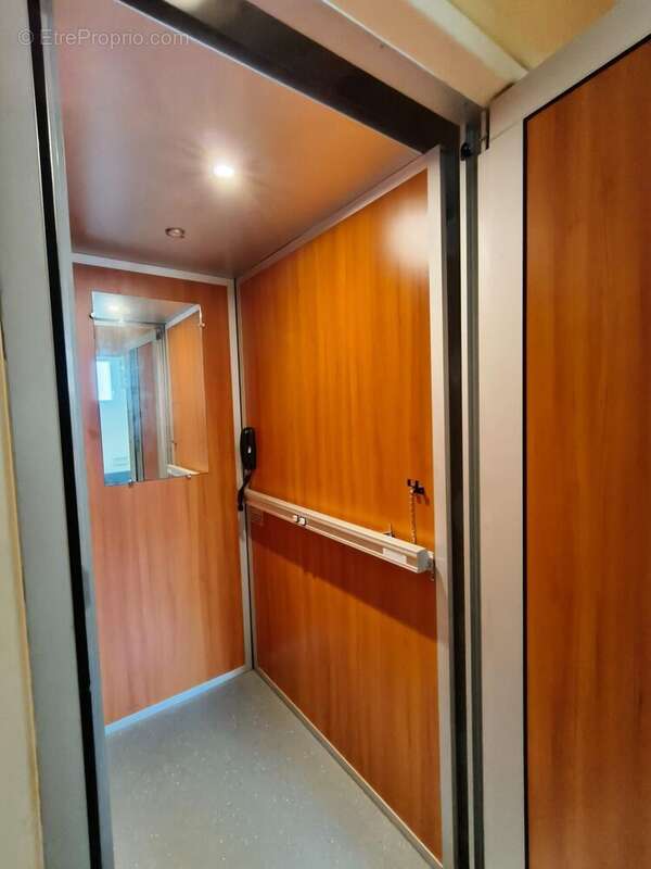 Photo 8 - Maison à LANDIVISIAU