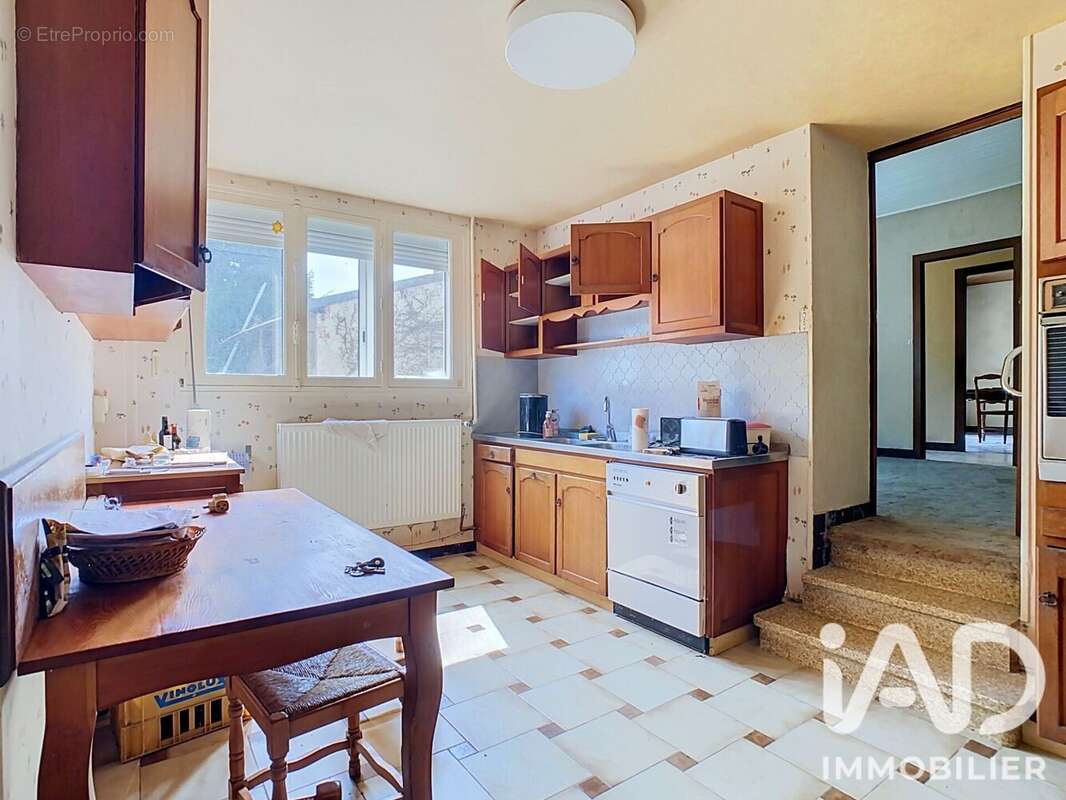 Maison 190 m² à Faux-Fresnay  - photo 6