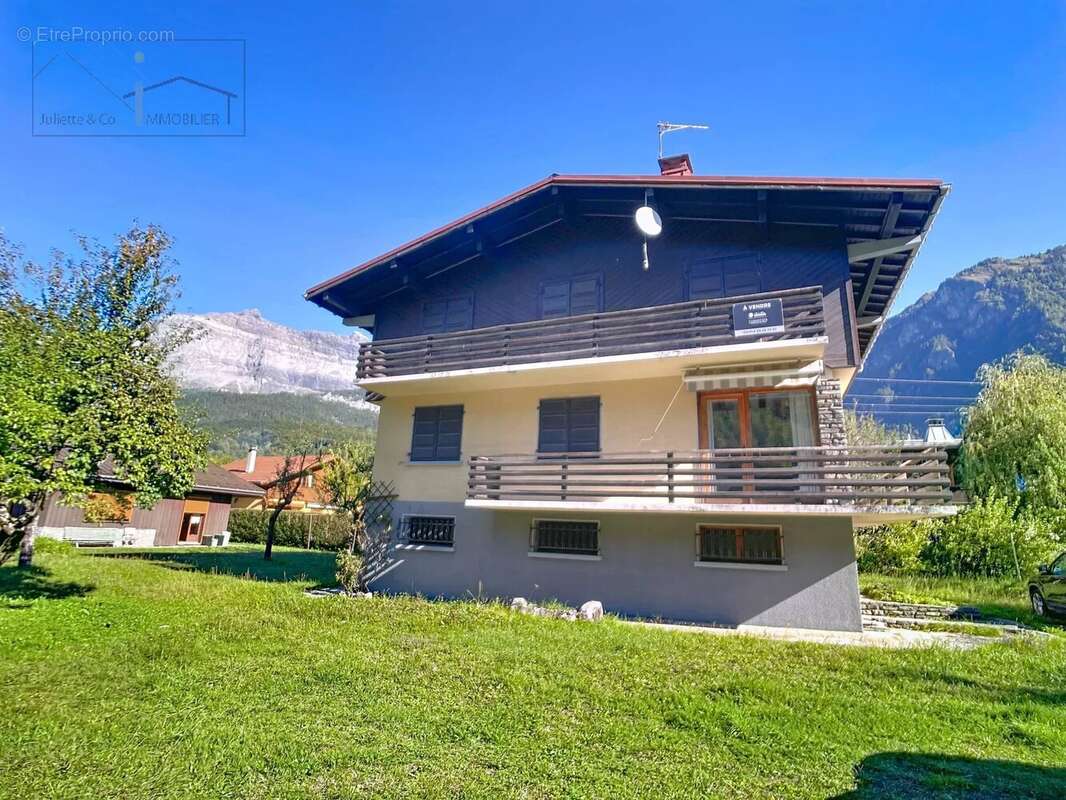 Maison à LES HOUCHES