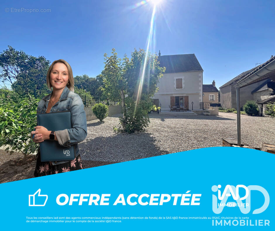 Photo 1 - Maison à MAILLY-LA-VILLE