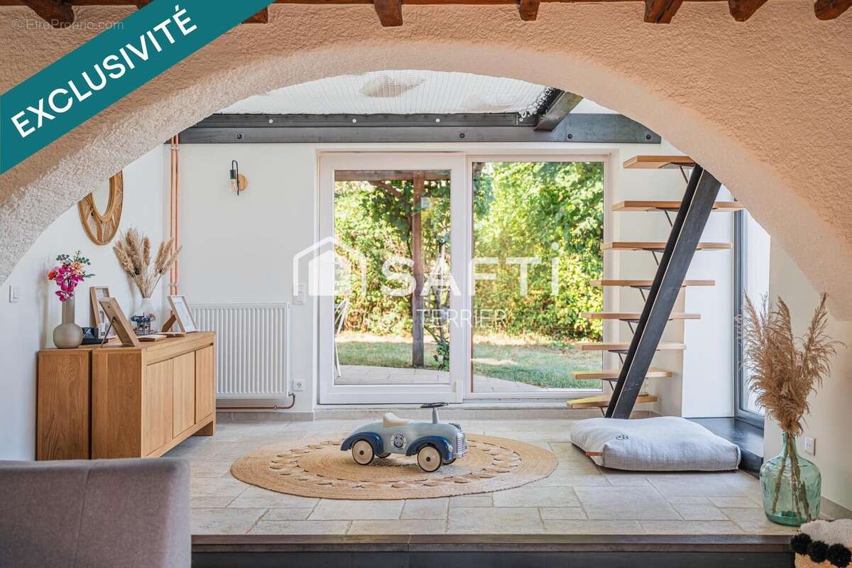 Maison 158 m² à Reaumont  - photo 7