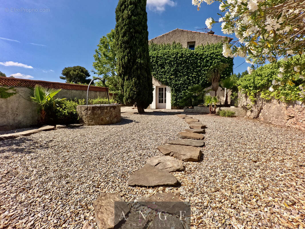 Maison à LA FARLEDE