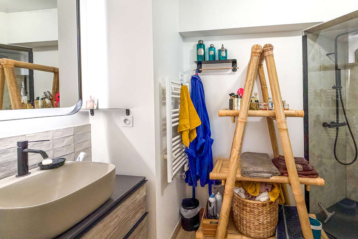 Appartement à LA LONDE-LES-MAURES