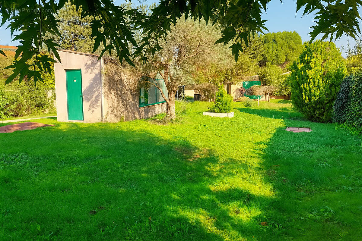Maison à MAUBEC