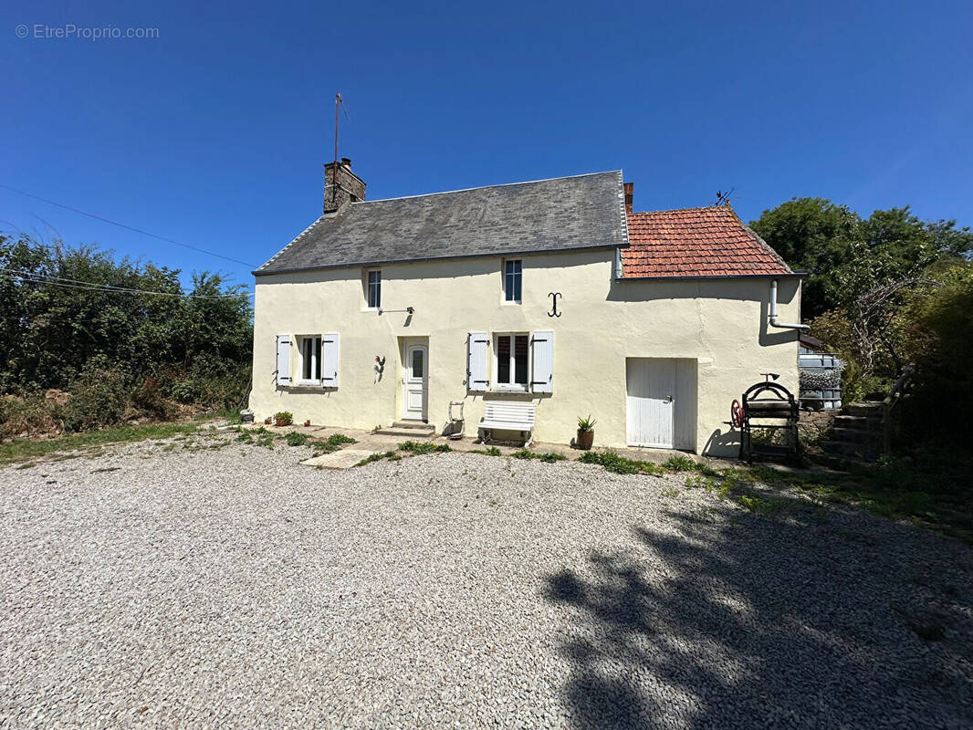 Maison à LA HAYE-DU-PUITS