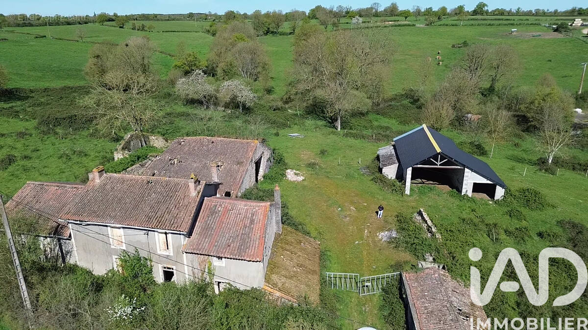 Photo 1 - Maison à LA PEYRATTE