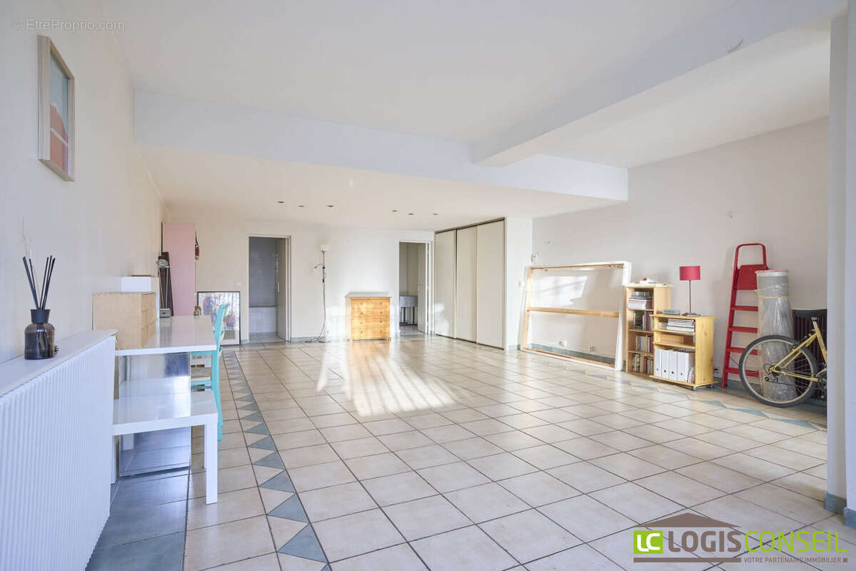 Appartement à BOURG-LA-REINE