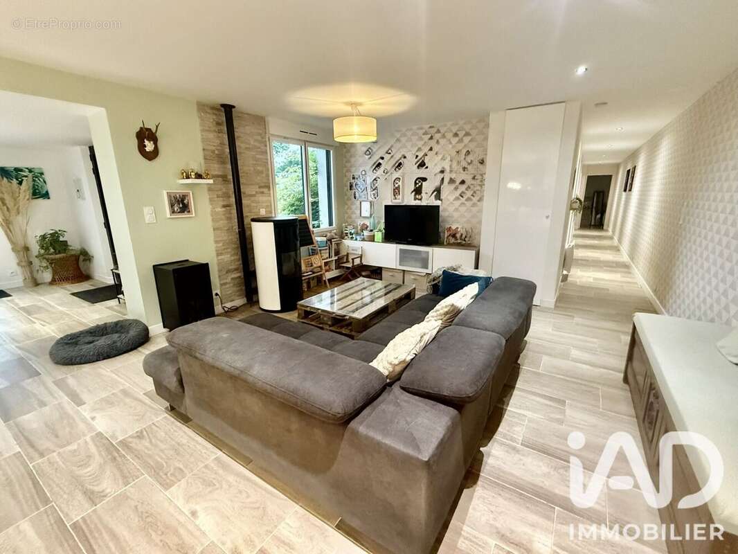 Maison 135 m² à La Trinite-Porhoet  - photo 8