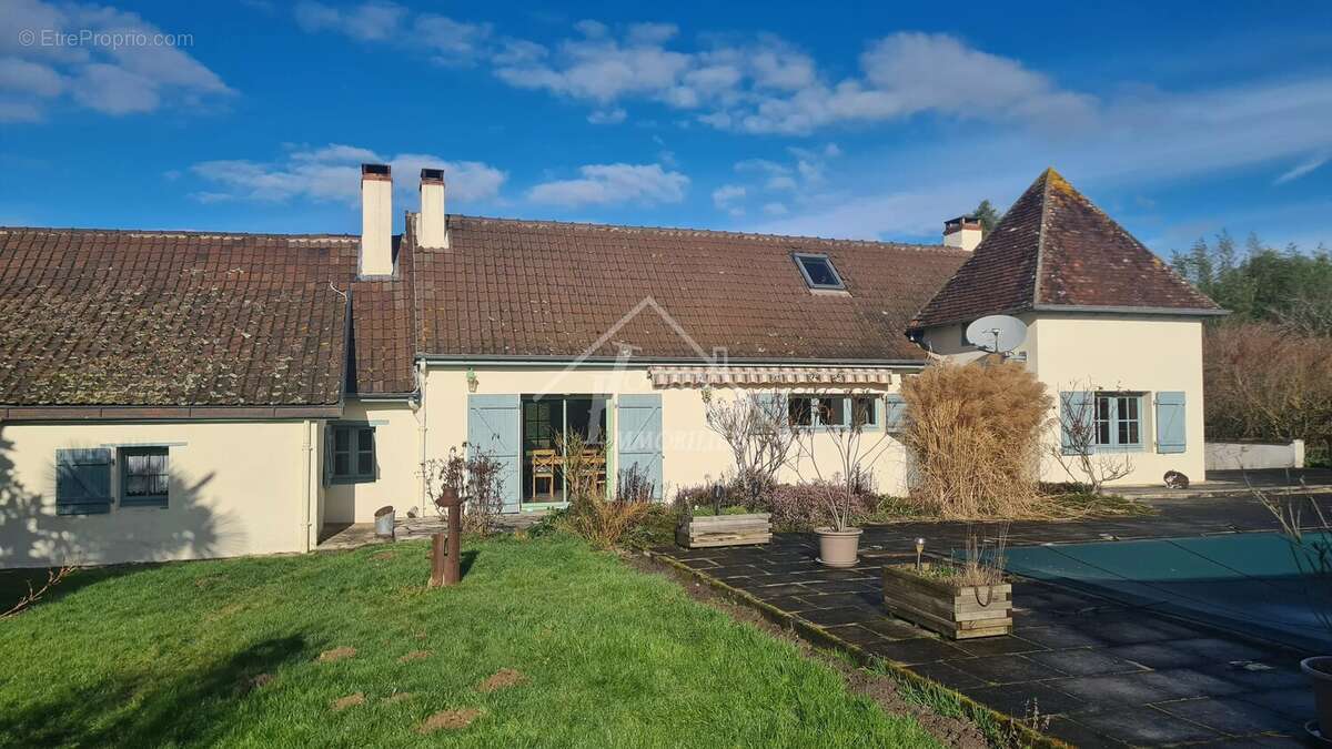 Maison à SAINT-PLAISIR