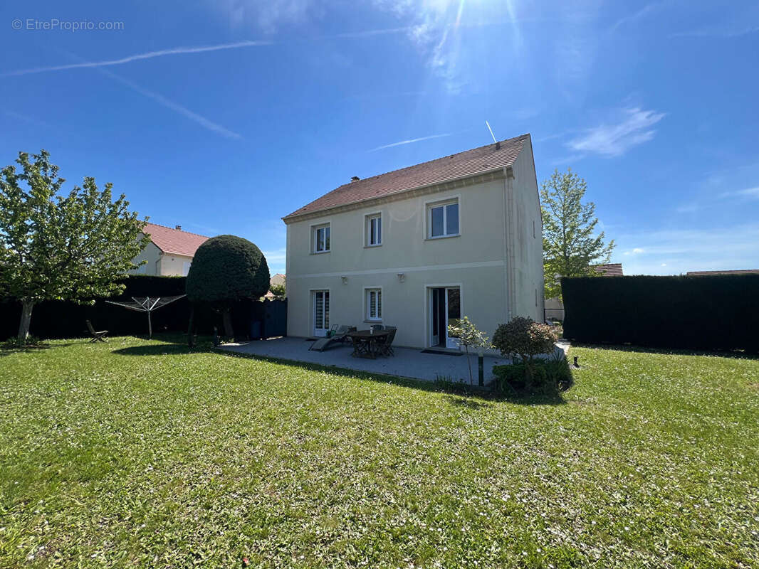 Maison à SAINT-WITZ