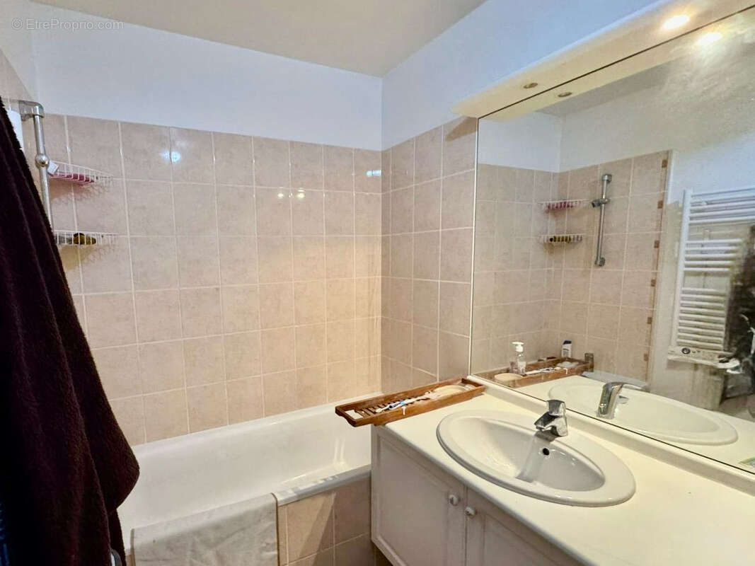 Appartement à MARSEILLE-2E