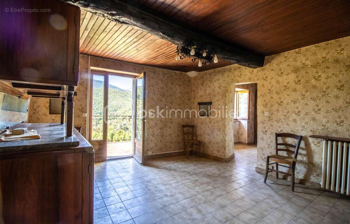 Maison à SAUMANE