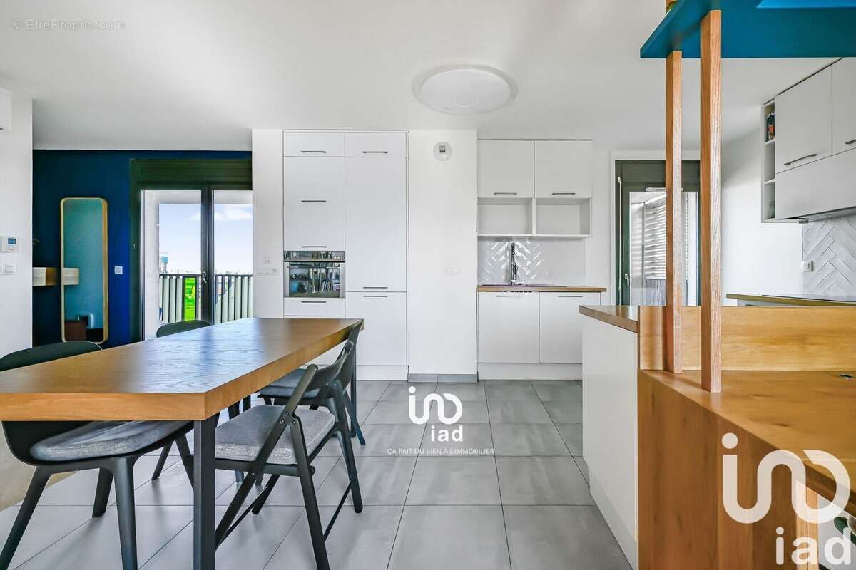 Photo 9 - Appartement à NANTERRE